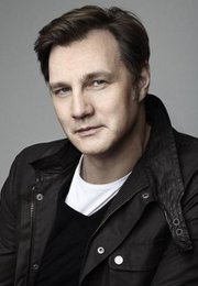 Голый Дэвид Моррисси