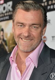 Рэй Стивенсон