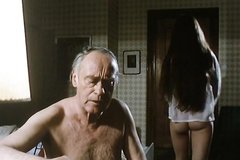 Голая студентка соблазняет старого деда