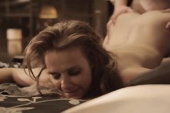 Извращенец связал новую знакомую и грубо оттрахал сзади при своей жене