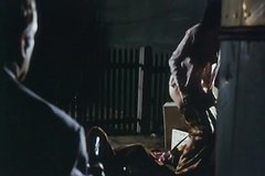 Мужик насилует студентку под дулом пистолета