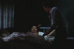 Старуха помогает сыну издеваться над девушкой