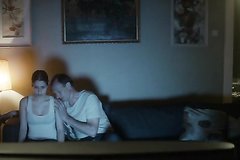 Отец возбудился и отлизал дочке киску