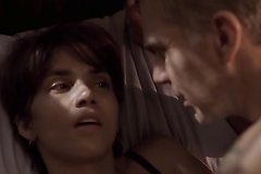 Проститутка по-быстрому обслужила клиента в мотеле