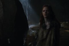 Джон Сноу трахается с рыжей дикаркой в пещере