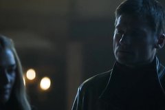 Джейме Ланнистер трахает свою сестру Серсею Ланнистер возле гроба ее сына