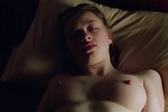 Брат нашел фотки голой старшей сестры и отца и решил поговорить с сестрой