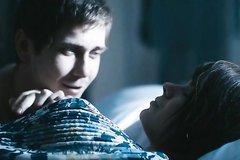 Парочка студентов потрахалась по-быстрому