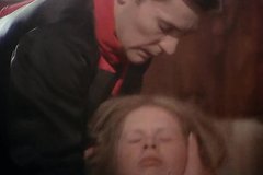 Фриц заставил девушку отсосать ему ради подчинения