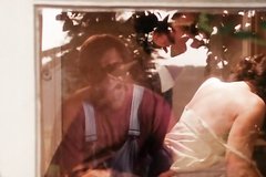 Чувак подглядывает за секс играми молодой парочки