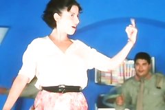 Засветила пизду на танцах