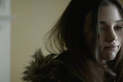 Доктор осматривает грудь у пациентки