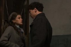 Влюбленные студенты занимаются сексом в коммуналке