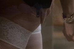 Красотка в нижнем белье соблазняет итальянского известного мачо