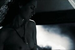 Спартанец занимается сексом с женой перед завтрашним сражением